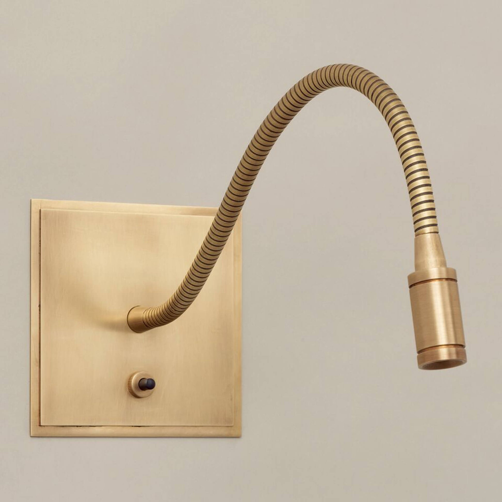 Brass Medway reading light with recessed back box and metal arm